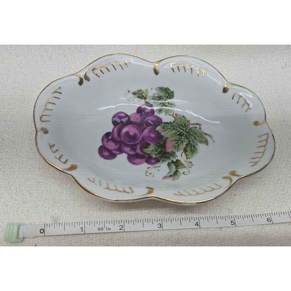 Vintage UCG Co Japan Oval Scalloped Edge Purple Grape Cluster Trinket Candy Dish